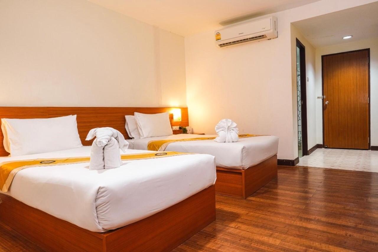 Neptuna Hotel Patong Exterior foto